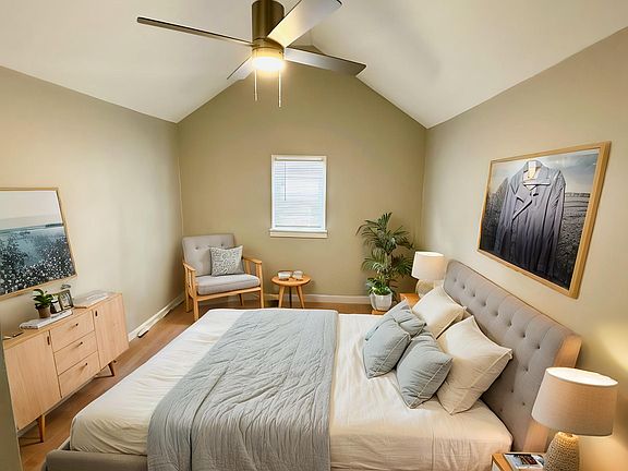 4th image of 48 Waterman St APT 3
