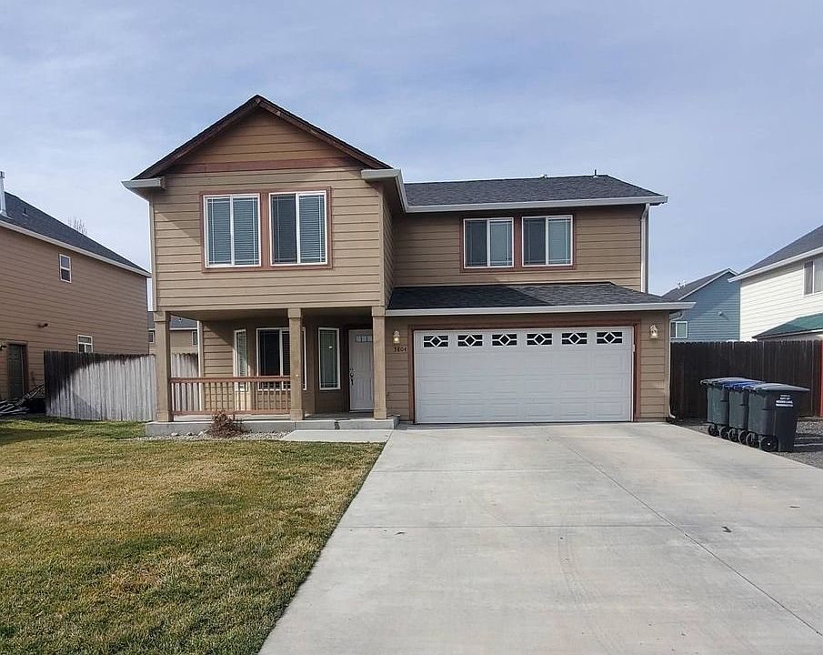 1st image of 3804 Lakeport Ln