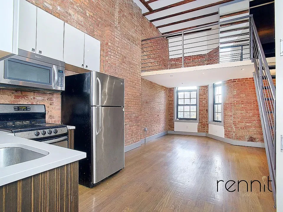 71 Stuyvesant Ave #302