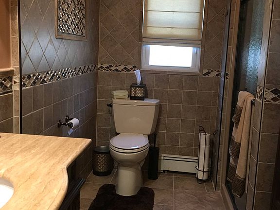 4th image of 246 Sanilac St