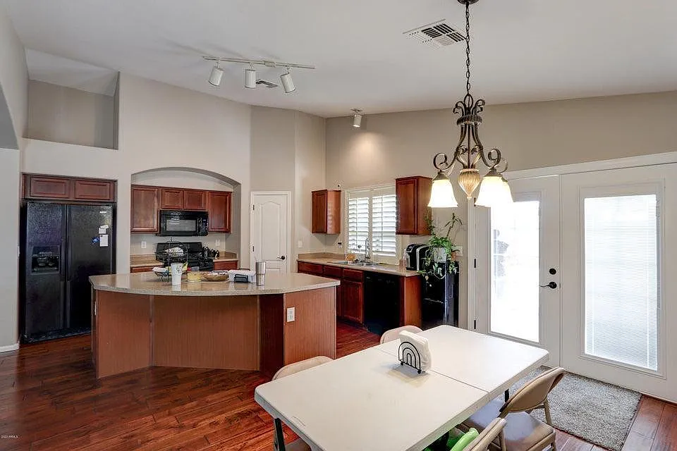Building Photo - 22463 N Dietz Dr