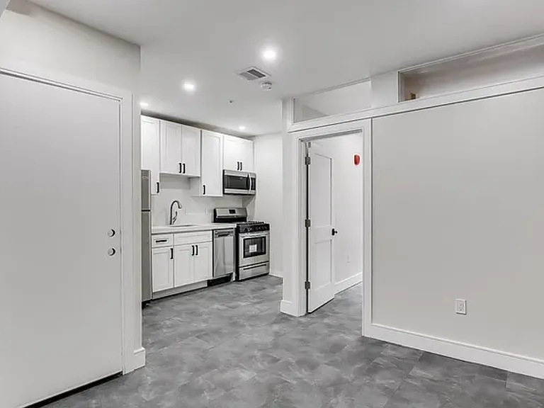 17 Sheafe St #5 — Photo 3