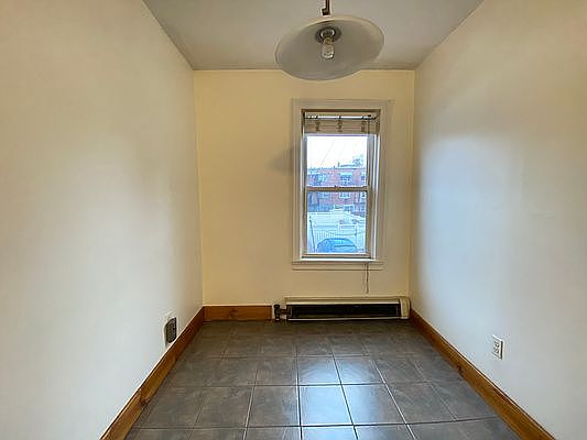 2nd image of 34-20 Crescent St Floor 1