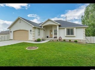1326 S Adams St, Saratoga Springs, UT 84045