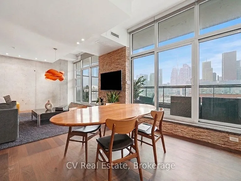 333 Adelaide St E #1414 — Photo 1