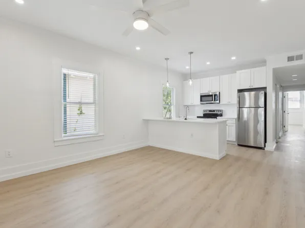 2918 W Bay Vista Ave APT 4, Tampa, FL 33611