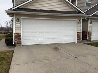 21032 Millridge St, Spring Hill, KS 66083