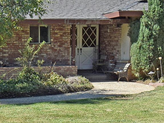 2nd image of 13135 Center Ave