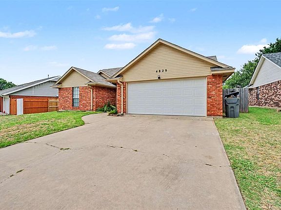 4th image of 4829 SE Tattershall Way