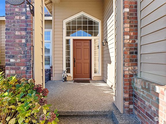 3rd image of 25947 160th Avenue SE