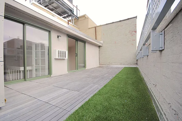 Rented by Bold New York | media 11