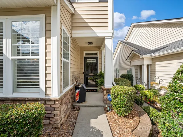 607 Pine Links Dr, Tega Cay, SC 29708