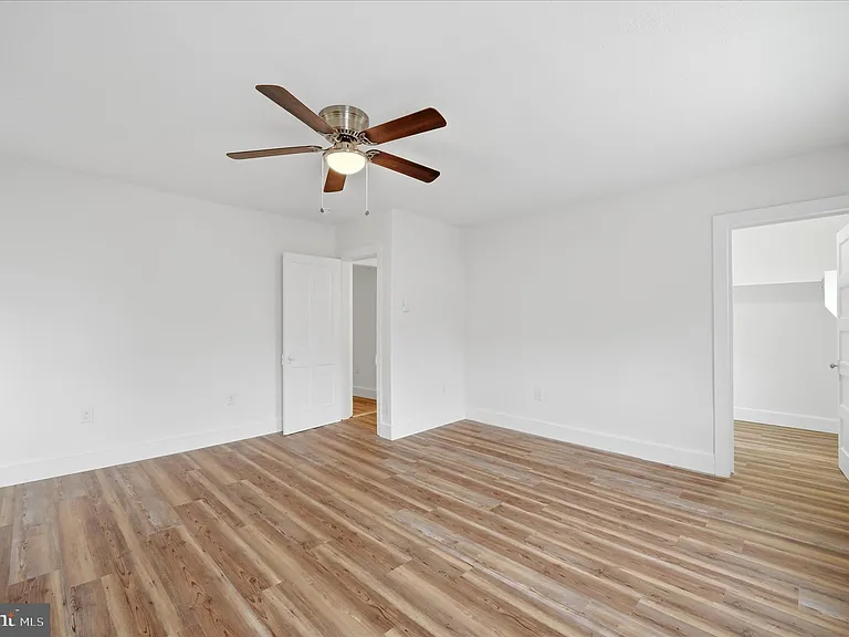 228 Cloud St #UPPER — Photo 13