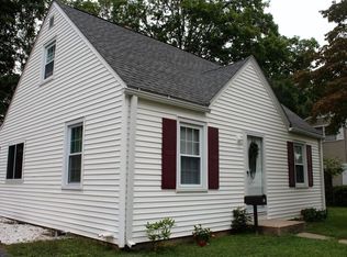 55 Bedford Ave, East Hartford, CT 06118