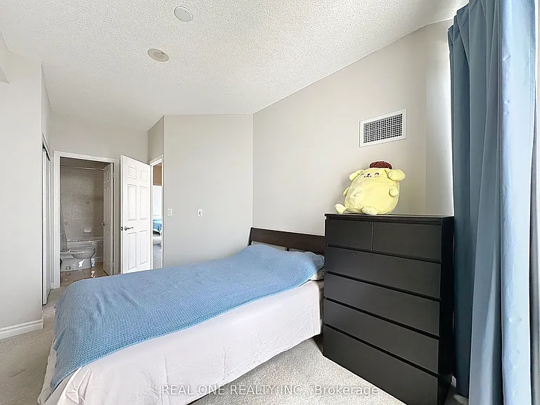 18 Holmes Ave #2205 — Photo 17