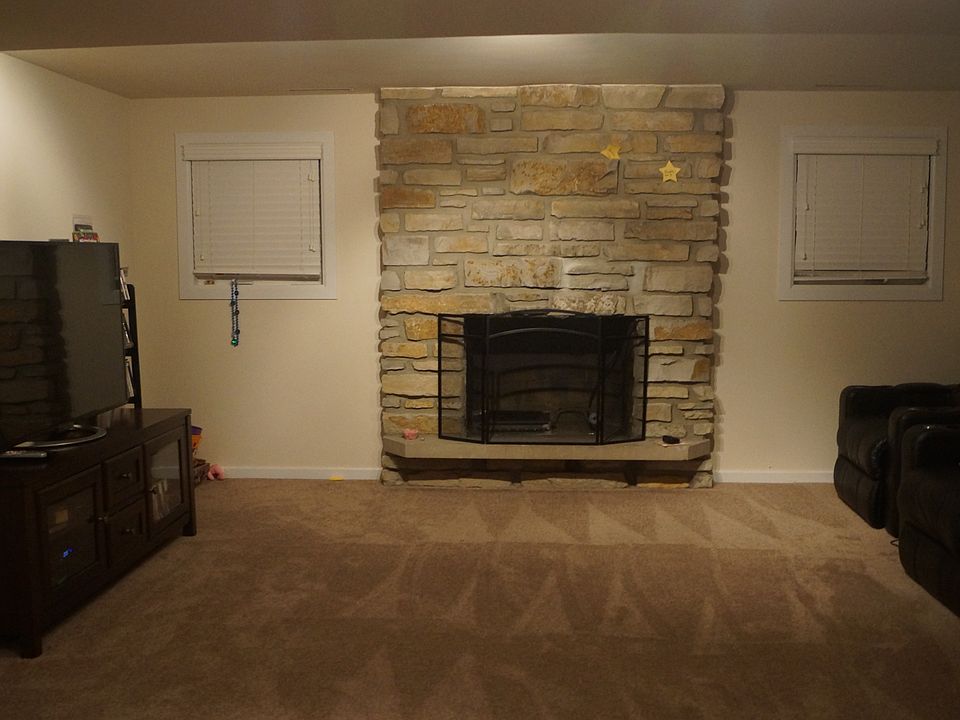 Great Fireplace in Family Rm