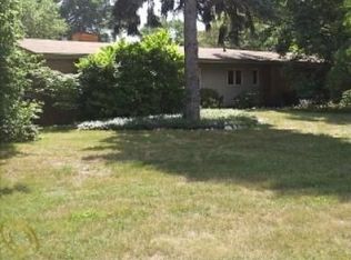 37849 Dardanella St, Livonia, MI 48152