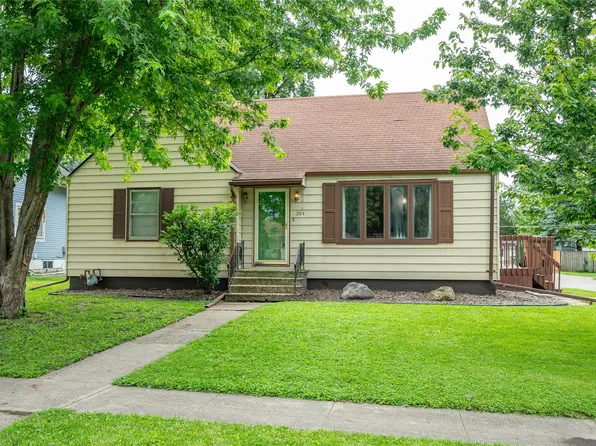 204 NE Jacob St, Grimes, IA 50111