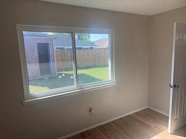 3114 Clear Wing St — Photo 6