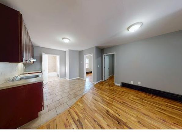 132 Hendricks Ave #1