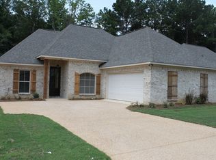 106 Meadowcreek Dr, Brandon, MS 39042
