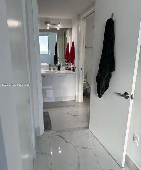 92 SW 3rd St #2109 — Photo 4