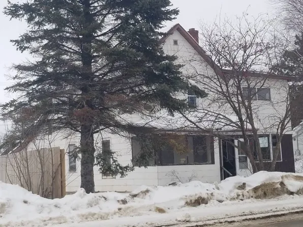 931 E Sheridan St, Ely, MN 55731