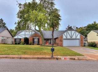 412 Ridge Rd, Edmond, OK 73034