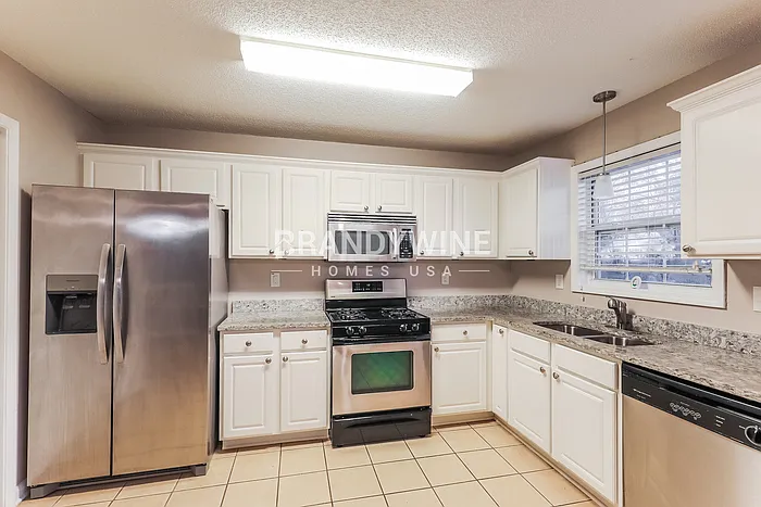 208 Roberts Trl — Photo 8