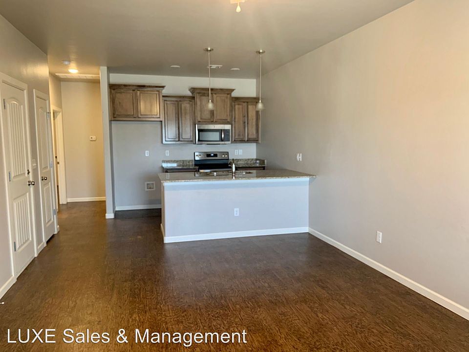 1st image of 4612 Loch Ln