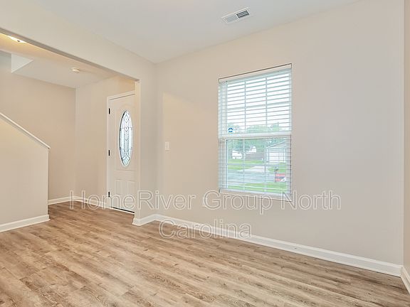 5th image of 1876 Northside Dr