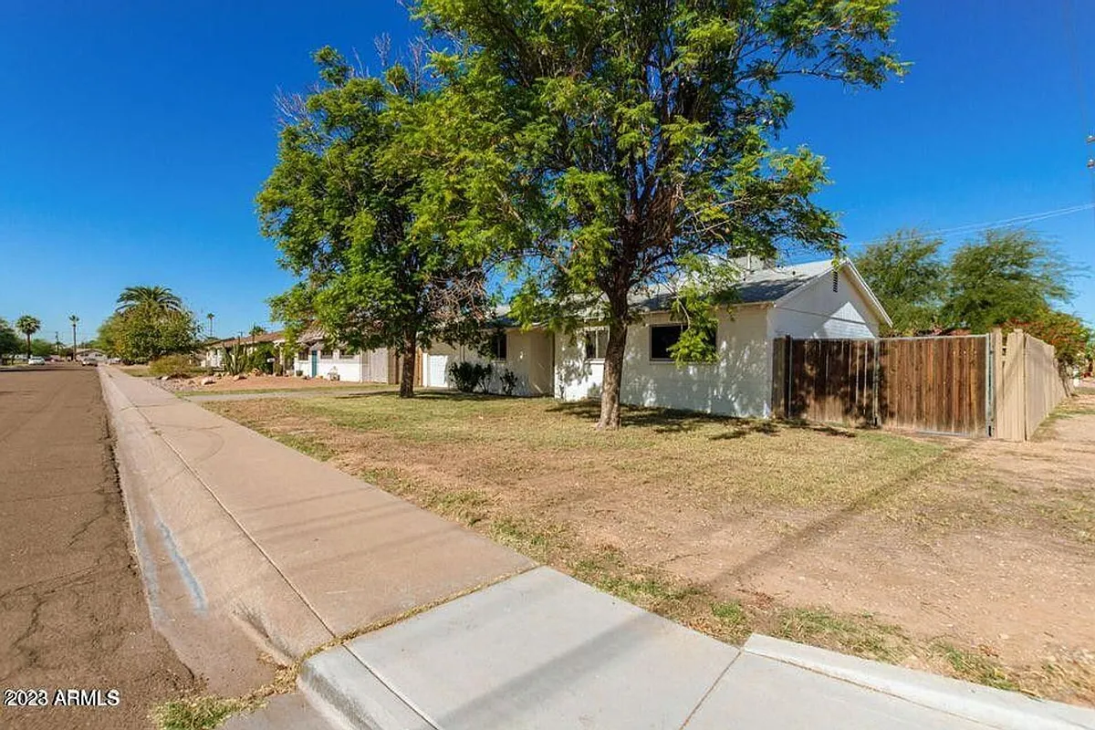 Building Photo - 7544 E Kimsey Ln