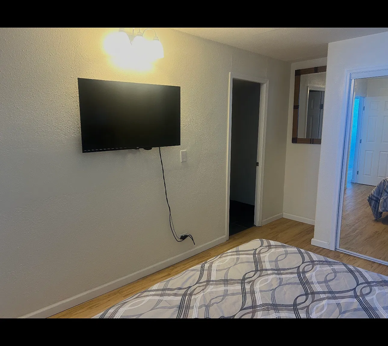 2 bed, 787 sqft, $2,500 — Photo 4
