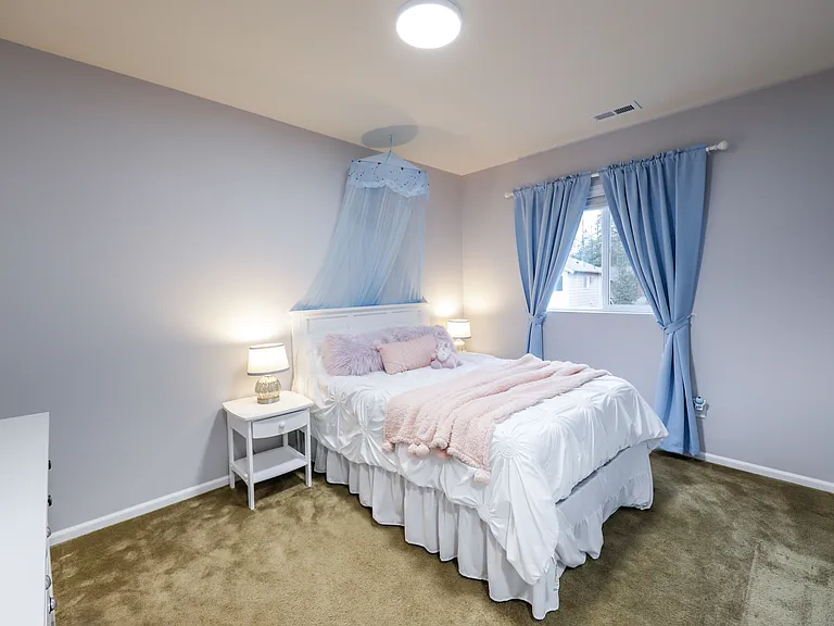 4619 Strathmore Cir SW — Photo 22