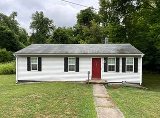 405 S Virginia St, Farmville, VA 23901