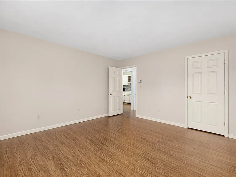 200 Manville Hill Rd #F131 — Photo 3