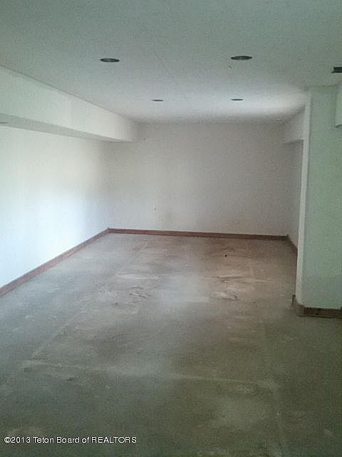 2nd image of 120 Pony Cir