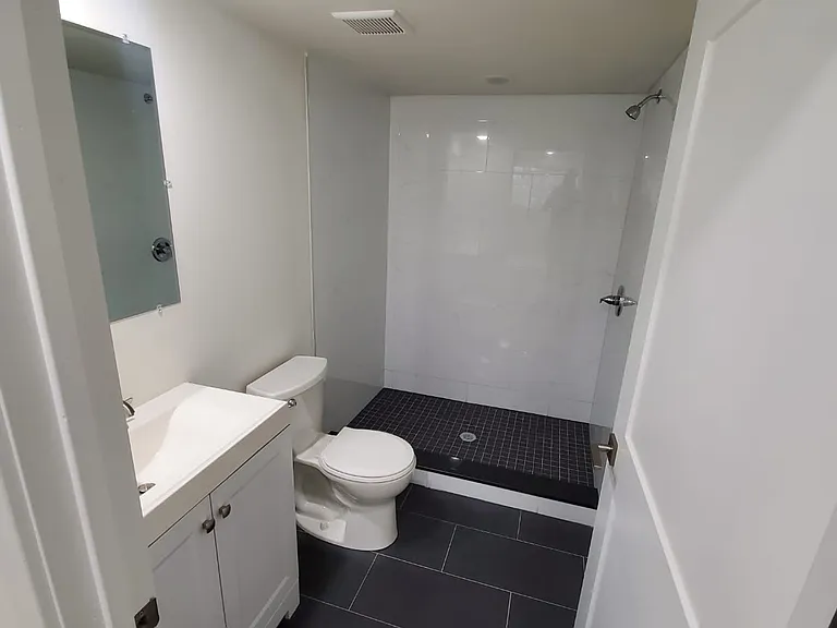 1520 N Sydenham St #2 — Photo 10
