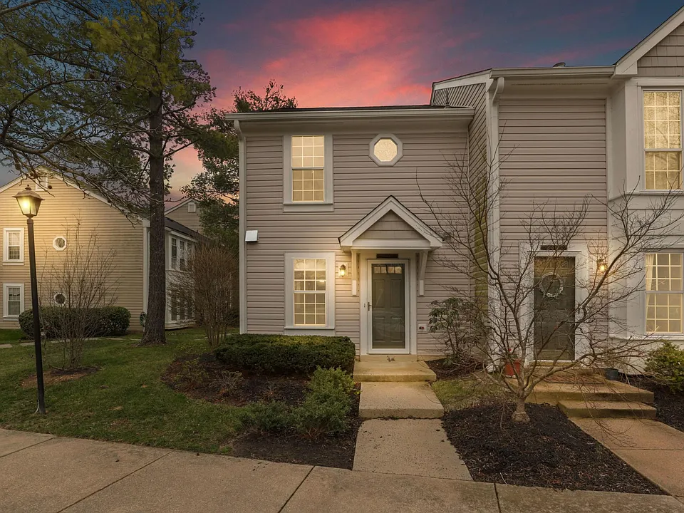 2403 S Walter Reed Dr