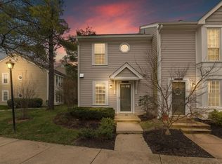 2403 S Walter Reed Dr, Arlington, VA 22206