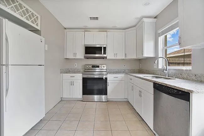 111 Blue Indigo Ct — Photo 13