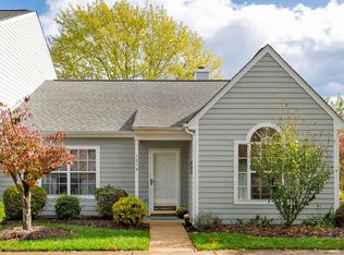 1214 Maple View Dr, Charlottesville, VA 22902