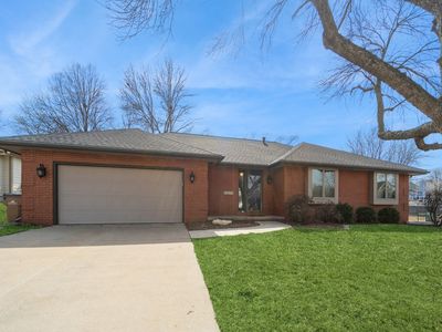 10674 Elmcrest Dr, Clive, IA, 50325