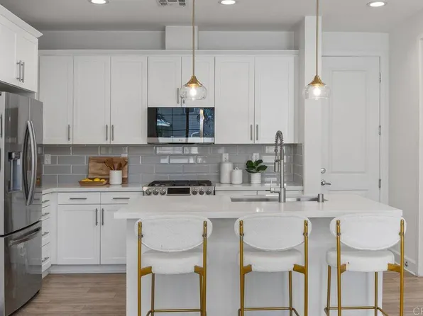 3266 Vestra Way, Carlsbad, CA 92010