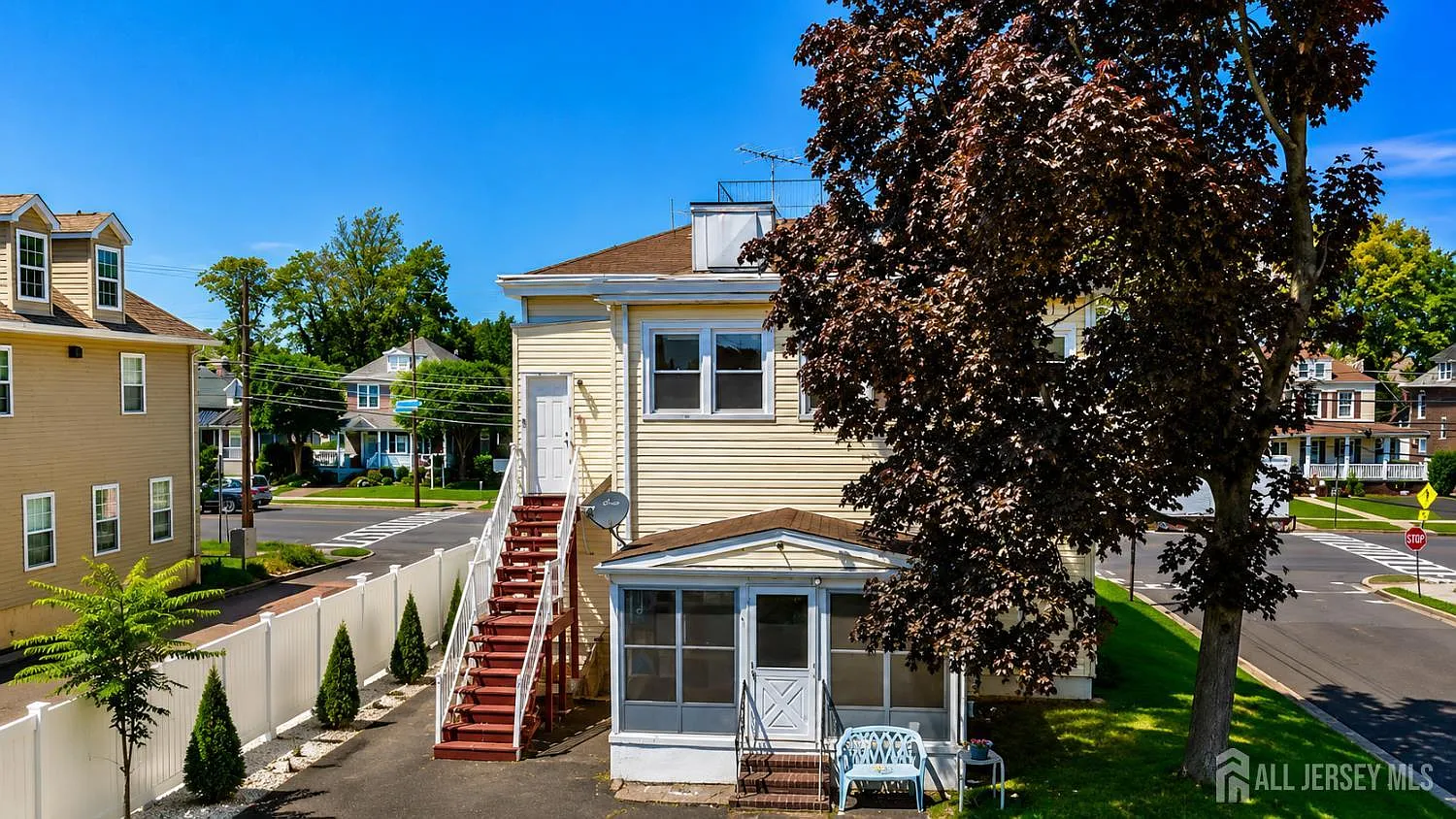 1 bed, 1.0 bath, 2822 sqft, $1,850 — Photo 2