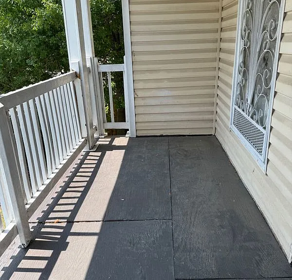 1559 Senate St — Photo 15
