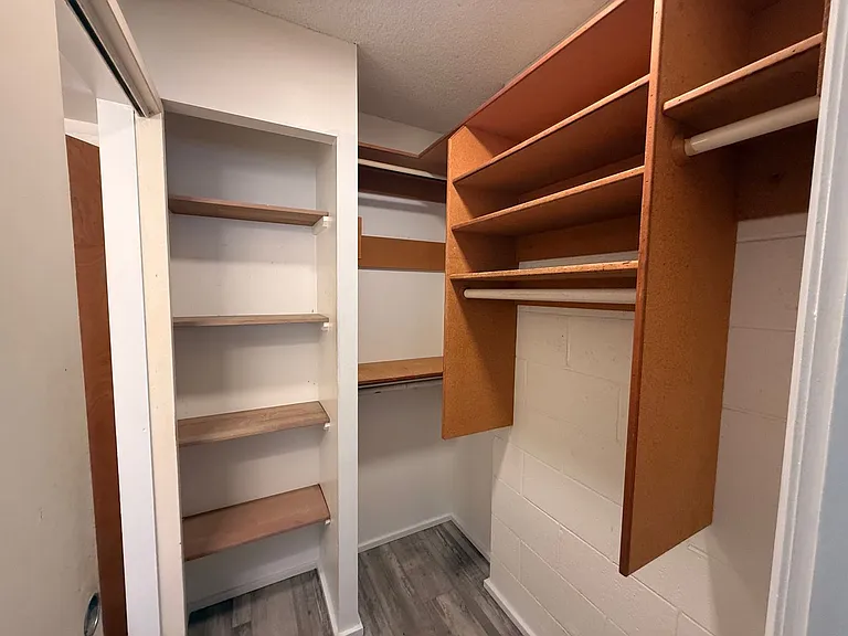 1099 Green St #309 — Photo 12