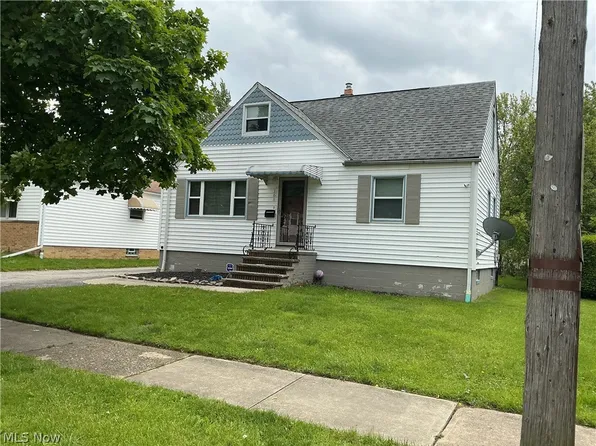168 Henry St, Bedford, OH 44146