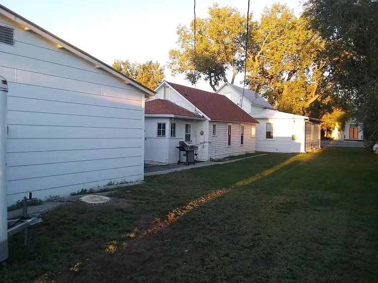 319 Goodell Ave — Photo 3