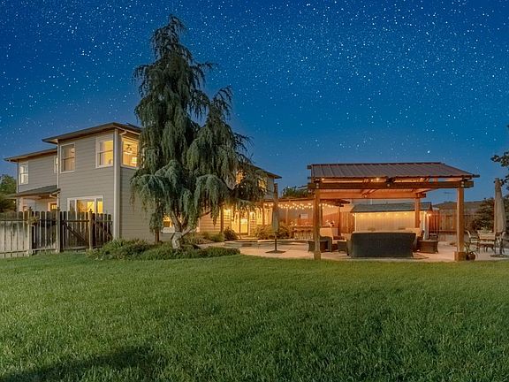 4th image of 4377 Thistle Dr